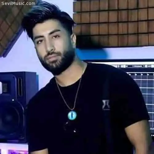 خوب قلق دلمو بلدی همه زدن دلمو تو نزدی